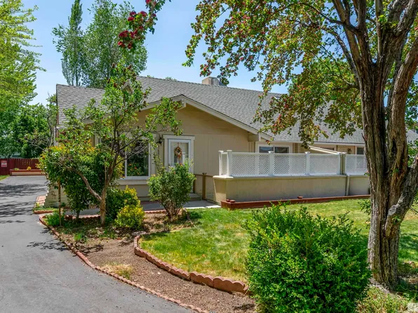 1651 London Cir, Sparks, NV 89431
