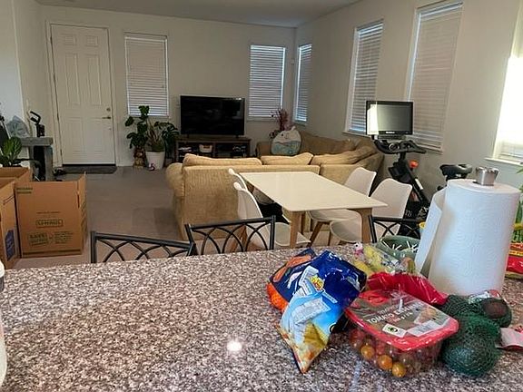 5th image of 8692 Esperia Way