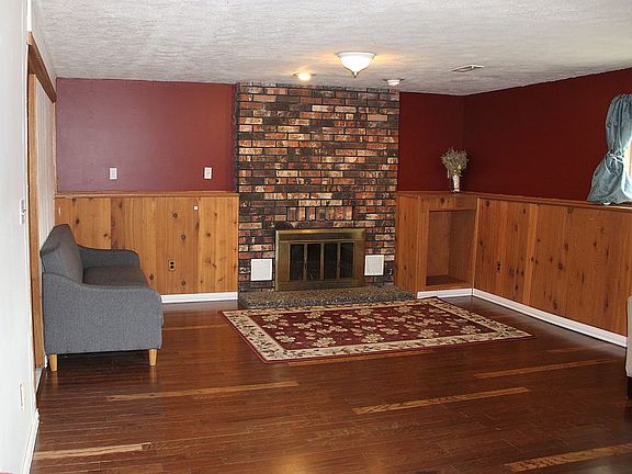 4th image of 518 W Teal Ave