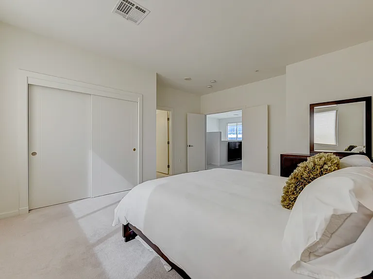 4535 Dean Martin Dr #103 — Photo 20