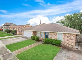 2805 Earl Dr, Meraux, LA 70075
