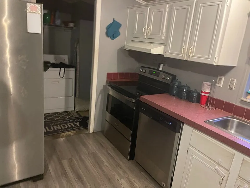 3 bed, 1512 sqft, $1,650 — Photo 3