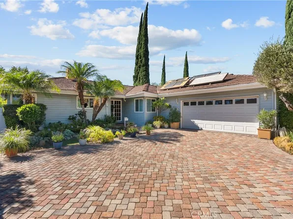 8941 Gloria Ave, North Hills, CA 91343