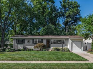 600 Wren Dr, Florissant, MO 63031