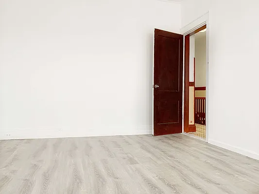 Rented by Compass | media 13