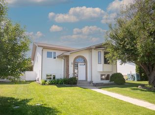 51 N Duston St, Red Deer, AB T4R 2K4