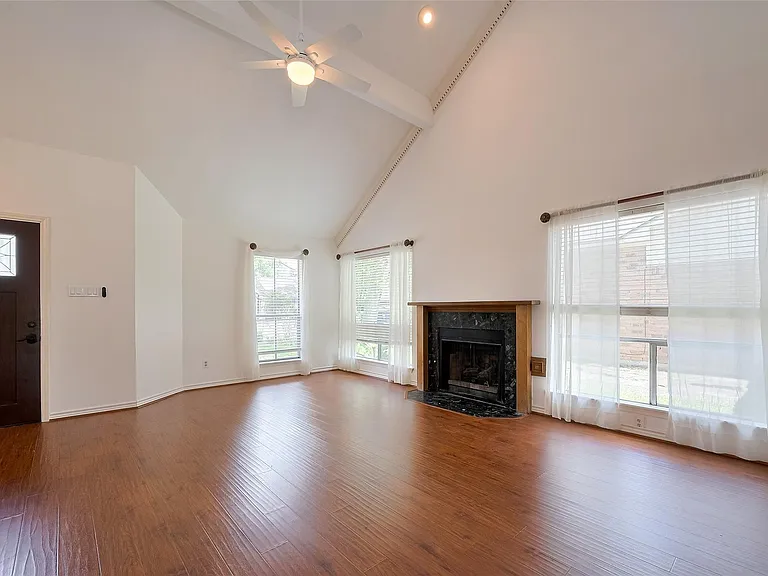 1103 Cheyenne Meadows Dr — Photo 7