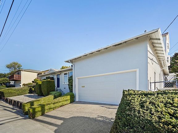 3rd image of 293 W 39th Ave