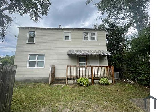 1st image of 1725 King Woods Dr APT A