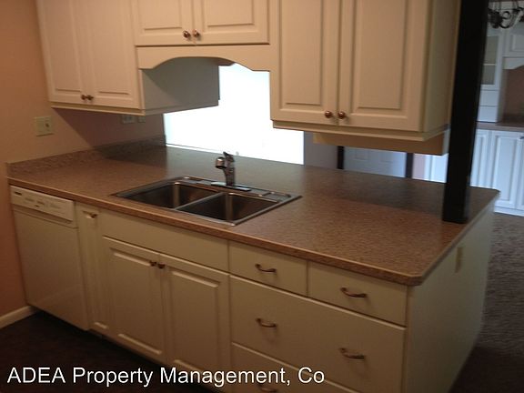 3rd image of 411 Westview Dr