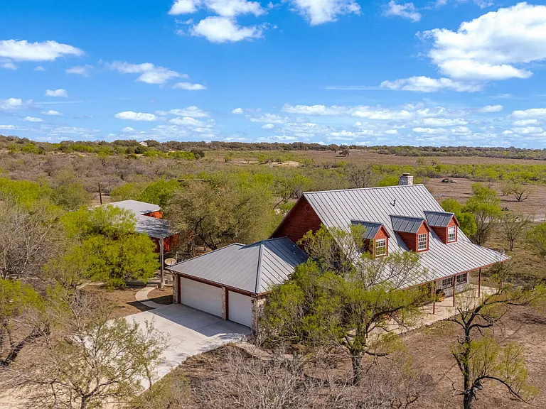 360 Private Road 4619 — Photo 1