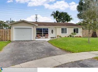 9831 NW 7th St, Pembroke Pines, FL 33024