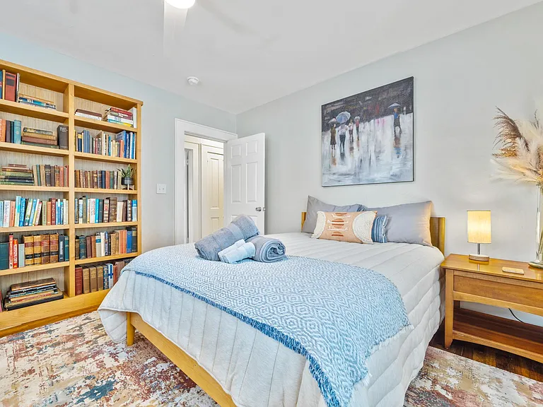 1146 Wade St NE — Photo 5