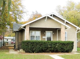 623 9th St, La Salle, IL 61301