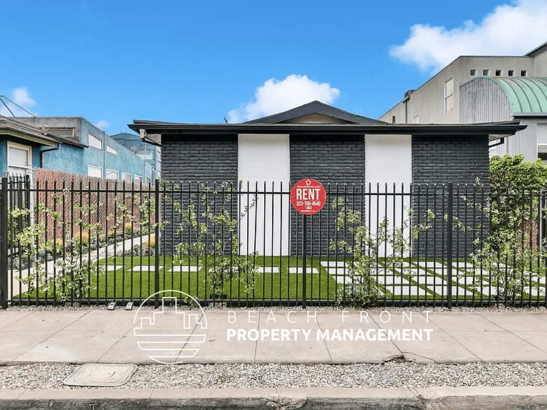 412 Brooks Ave — Photo 2