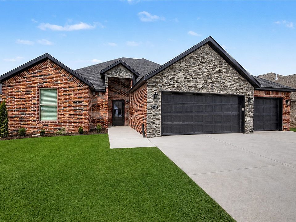 1st image of 2102 N Dagan St
