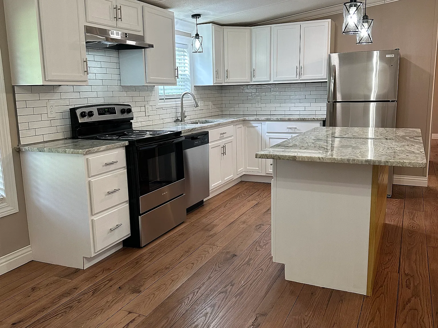 3 bed, 1344 sqft, $1,675 — Photo 4