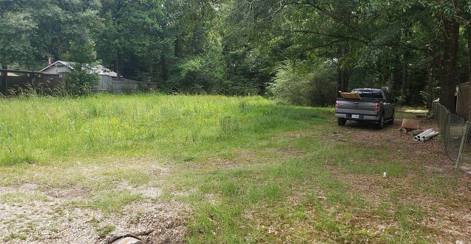 2nd image of 8510 Sharee Pl