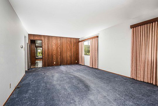 3rd image of 2776 Cornelius Dr