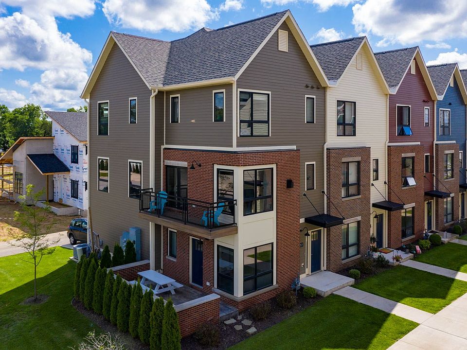 1st image of 403 S Frances St Unit 14