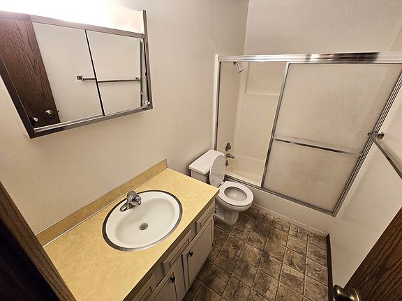 4th image of 2108 N Cotner Blvd