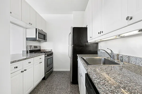 Rented by Compass | media 16