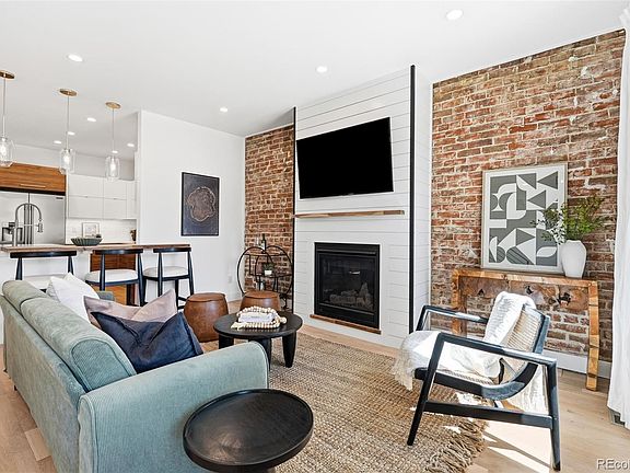 5th image of 3263 Utica Street