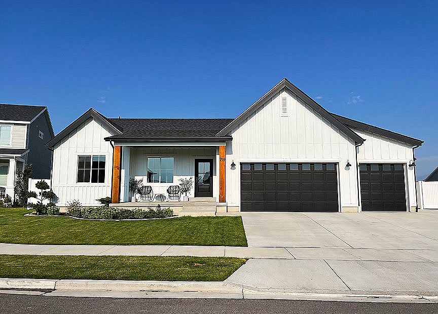 1st image of 719 S Hobby Horse Ln