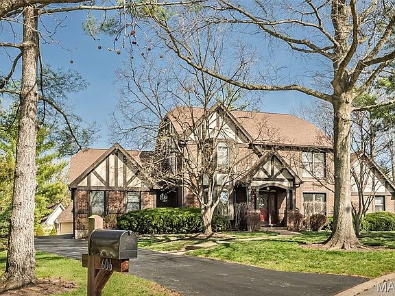 2nd image of 606 Aspen Ridge Ct