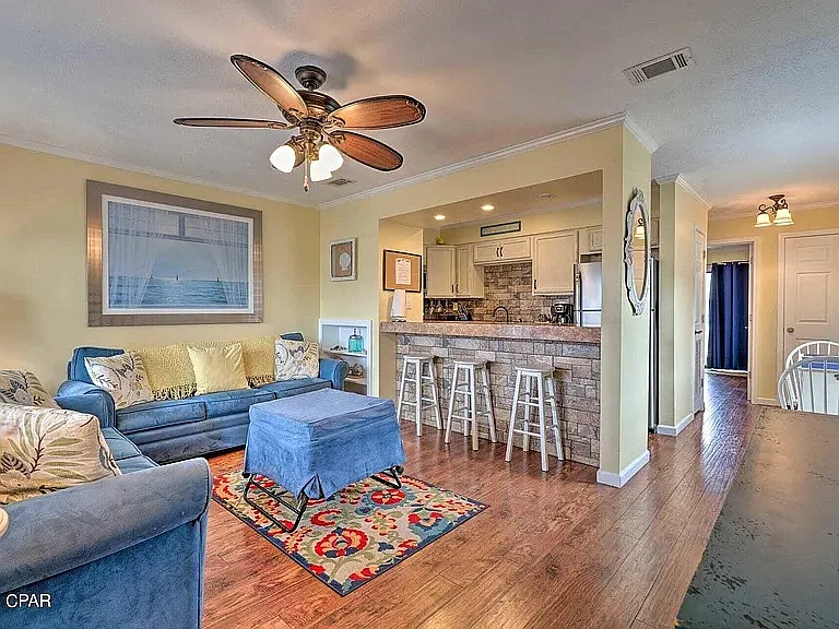 6829 Thomas Dr — Photo 4