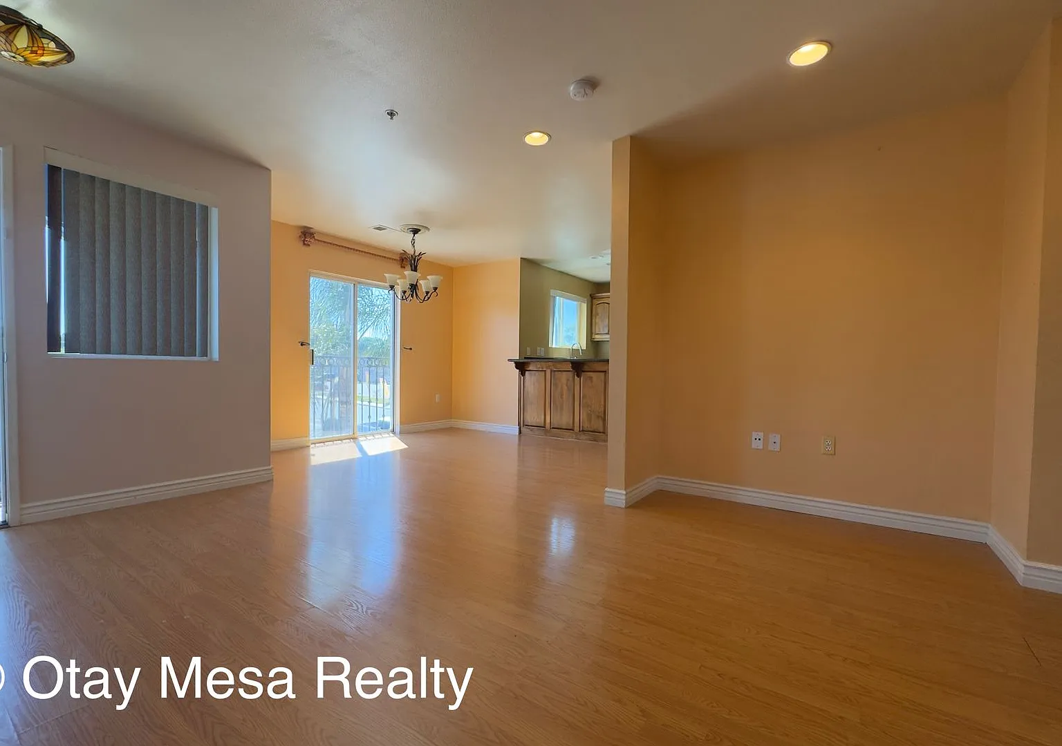 1061 Saturn Blvd — Photo 3