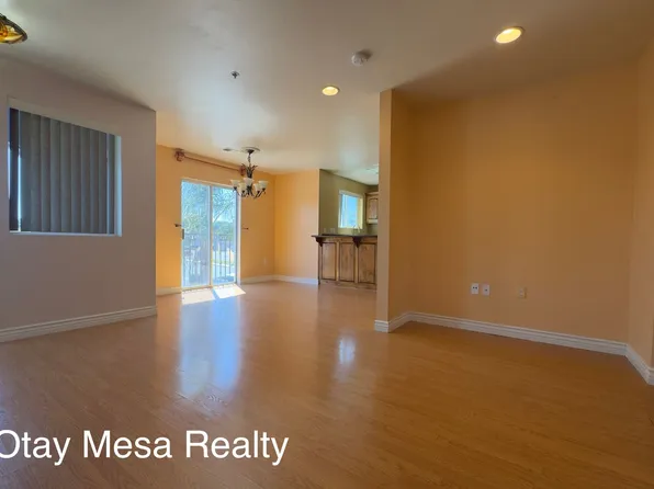 1061 Saturn Blvd, San Diego, CA 92154