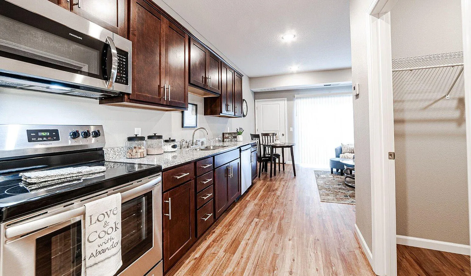 Encore Apartments — Photo 4