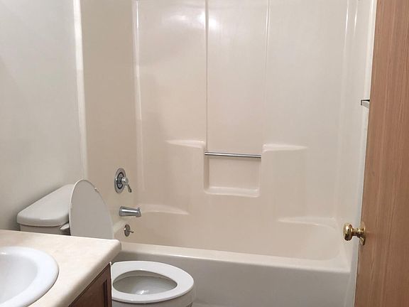 3rd image of 210 S Walnut St APT 305