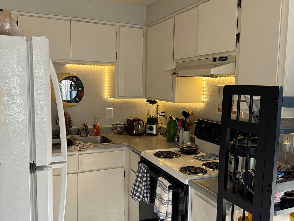 2nd image of 70 Nursery St