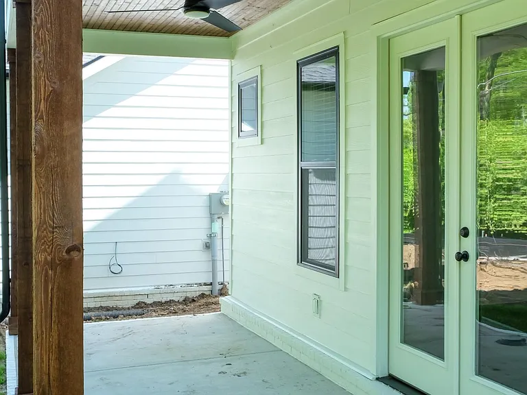 2828 Valley Rd — Photo 31