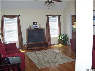 5th image of 1410 Crowders Woods Dr