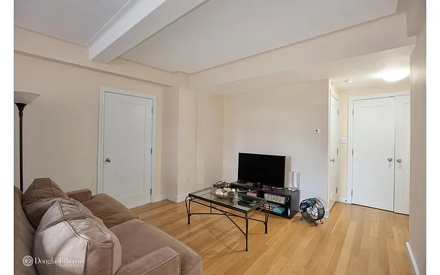 Rented by Douglas Elliman | media 11