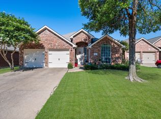 6815 Lakehurst Ln, Sachse, TX 75048