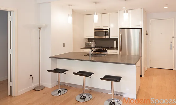 Sold by Modern Spaces | media 4