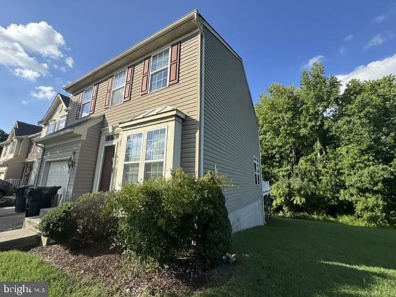 3rd image of 431 Stream Valley Ct