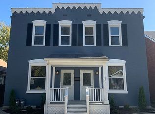 1420 N 3rd St, Saint Charles, MO 63301