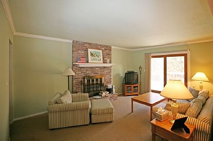 5th image of 16 Highland Blvd