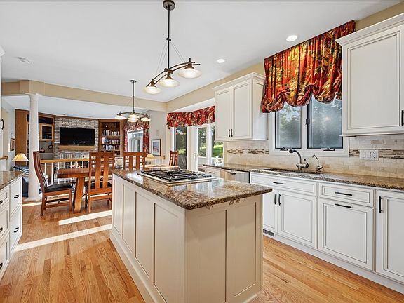 5th image of 1312 Galloway Dr