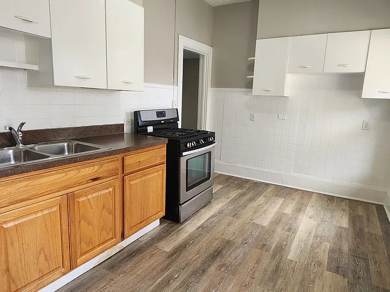 3404 Archwood Ave #2 — Photo 12