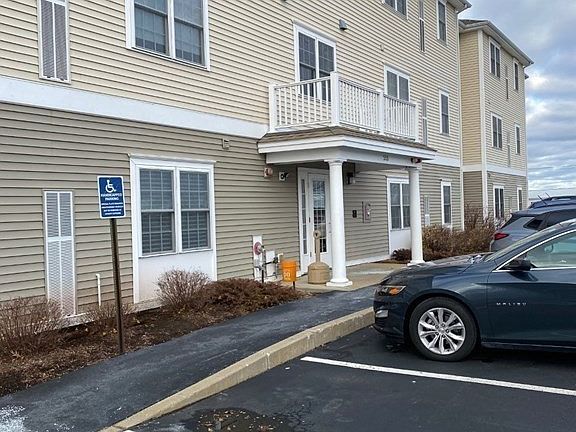 2nd image of 555 Page St Unit 103