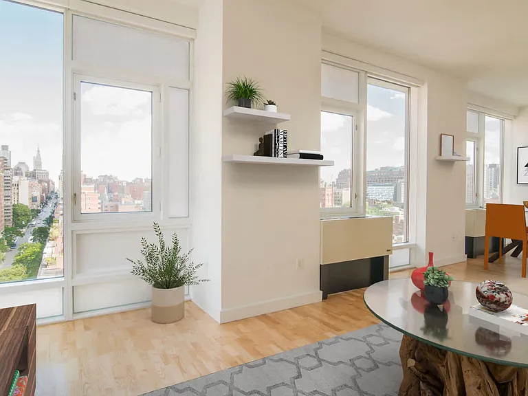 500 W 23rd St #2H — Photo 13