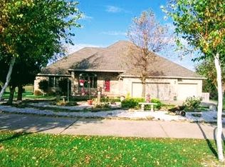 5861 N Farm Road 183, Springfield, MO 65803