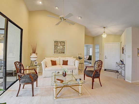 5th image of 7247 Sweetbay Court