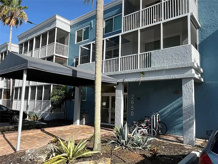 2650 Coconut Bay Ln #527-2J — Photo 1